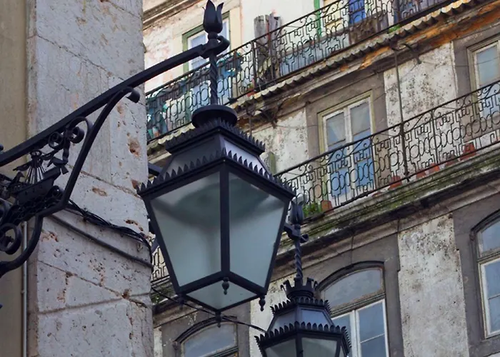 Baixa/chiado View Tagus *