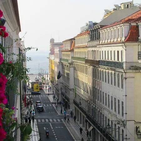 Baixa/chiado View Tagus Lägenhet